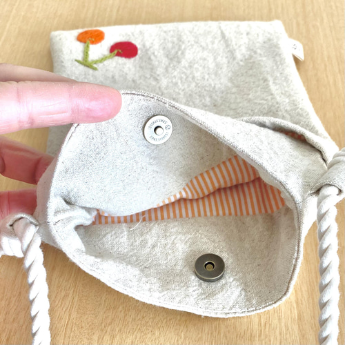 リネンさくらんぼ刺繍のサコッシュ サコッシュ RSmom 通販 13480945