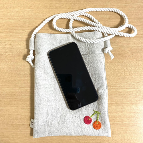専用★ラスト✳︎ハンドメイド✳︎ 巾着　リネン生地　さくらんぼ刺繍 専用☆ラスト✳︎ハンドメイド✳︎ 巾着 リネン生地 さくらんぼ刺繍