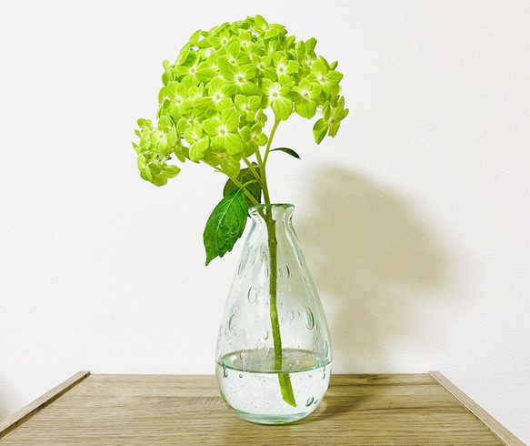 泡入りガラスのフラワーベース 一輪挿し・花瓶・花器 jewegla