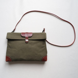 Paraffin canvas  pochette 「advantage」KHAKI 2枚目の画像