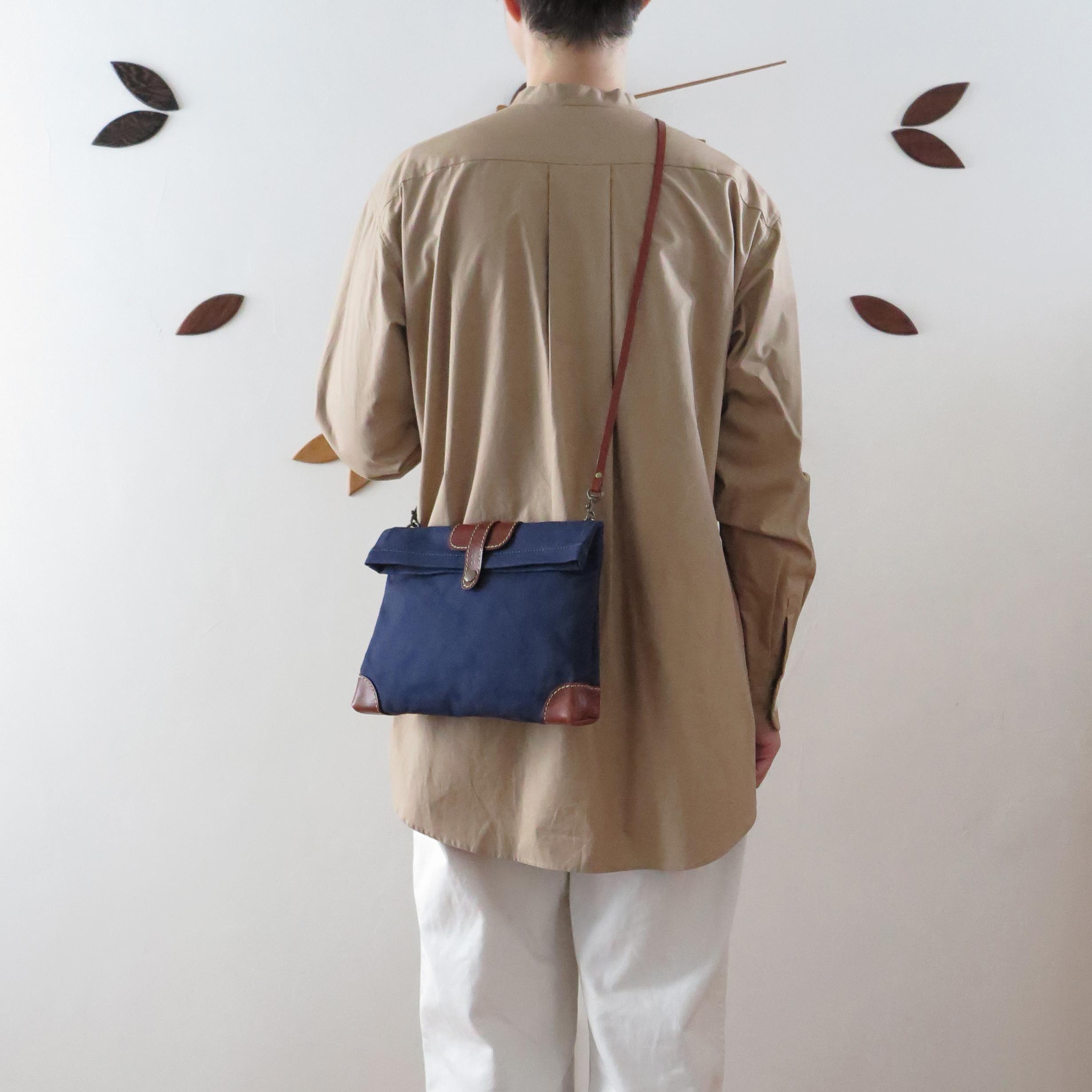 Paraffin canvas  pochette 「advantage」NAVY