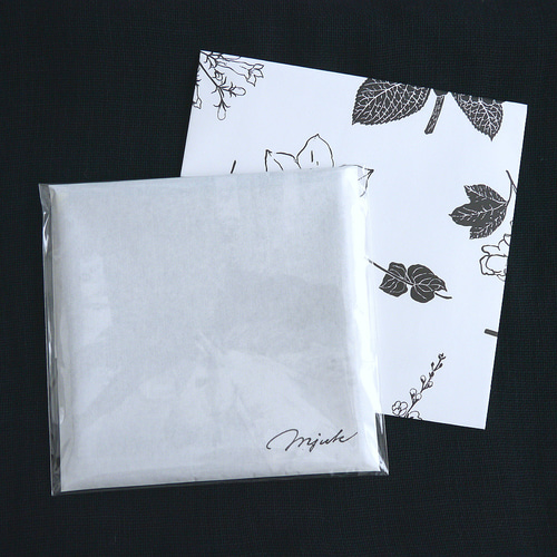 52cm スカーフハンカチ「Poppy」 ハンカチ・手ぬぐい mjuk 通販