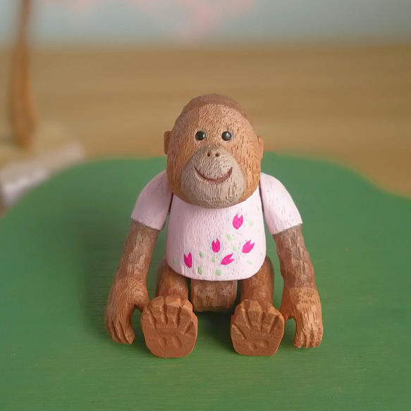 特集掲載【桜ハンドメイド2022】オランウータン　さくらおもち　木製　可動人形　動物 4枚目の画像