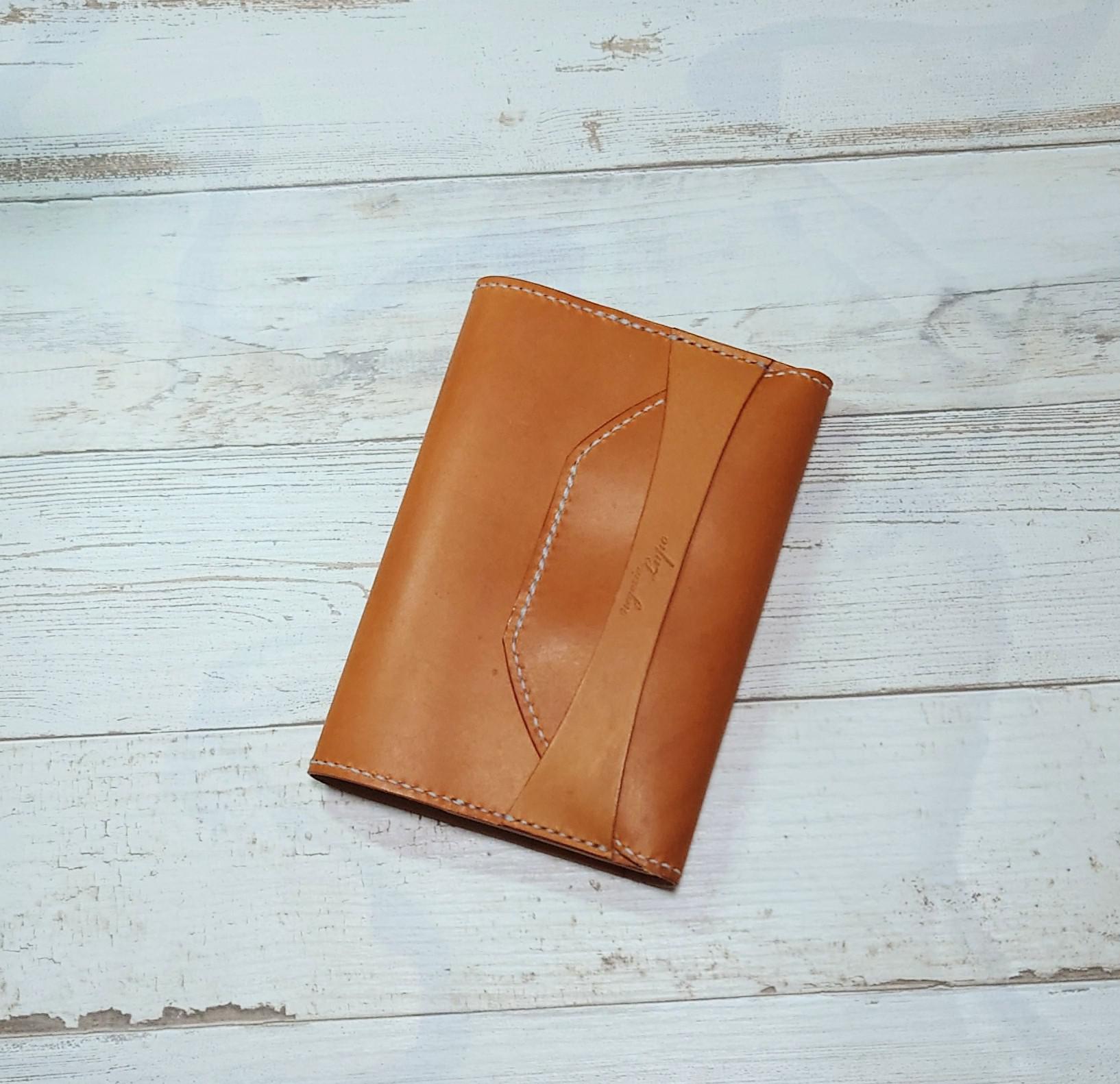 【趣き】ブックカバー(文庫本サイズ) 本革 手縫い