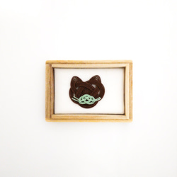 【送料無料】猫ブローチＬサイズ　茶色　ご縁を結ぶ水引 1枚目の画像
