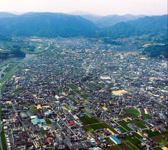 受注生産 職人手作り メイクミラー 手鏡 化粧鏡 無垢材 天然木 おうち時間 ギフト 木製雑貨 木目 木工 エコ LR 7枚目の画像