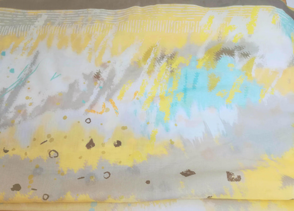 絹子の黄色い風景のストール・オリジナルデザイン  (コットンシルクのスカーフ) 5枚目の画像