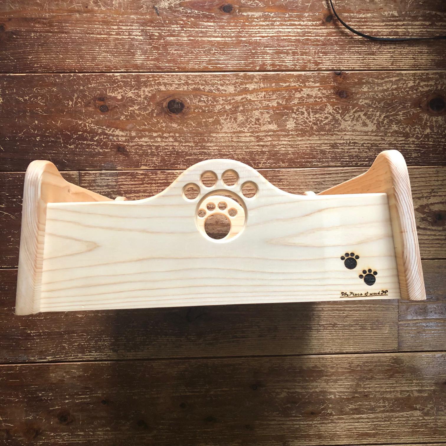 猫のベッド　小屋　肉球　爪とぎ　天然無垢材　おうち　かわいい　ペットハウス