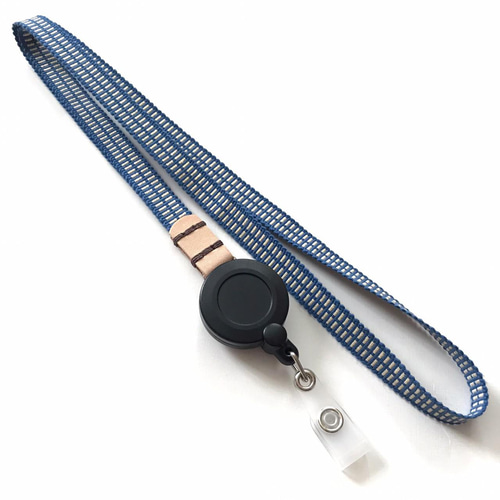 真田紐リールクリップ付ネックストラップ（ナチュラル色ヌメ革・青色