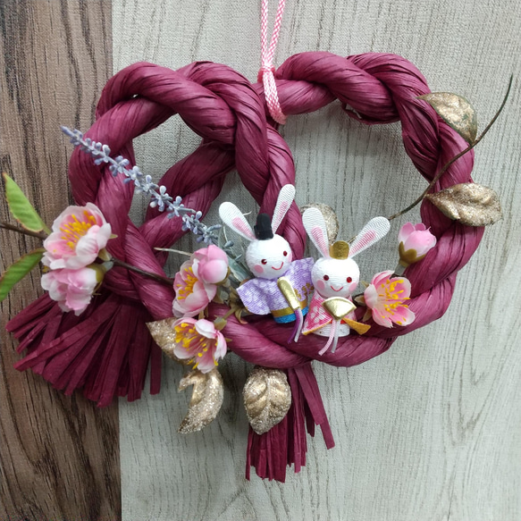 一点物【ひな祭り・おひなさま】ちりめん兎雛と桃の花の赤紫のしめなわ 