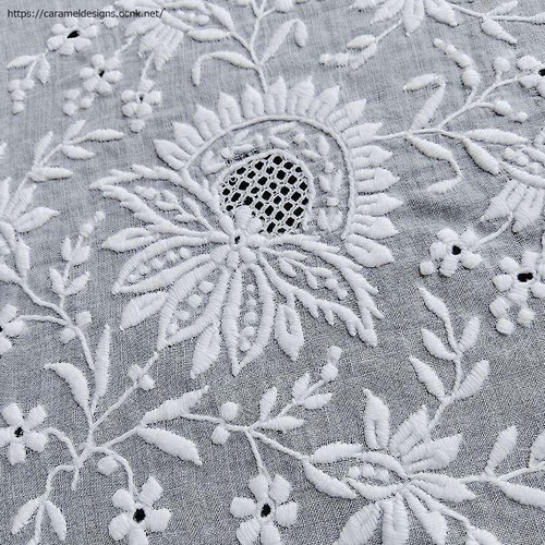2024高い素材  フランス、アンティーク・ホワイトワーク（白刺繍パーツ） D 置物