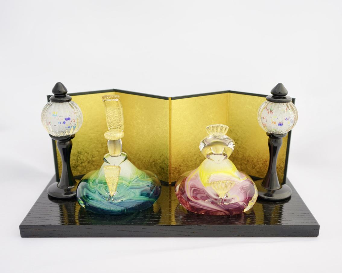 ８月24日までの出品 ガラス　花模様 2枚組 8月24日までの出品 ガラス 花模様 2枚組 8月24日までの出品 ガラス 花