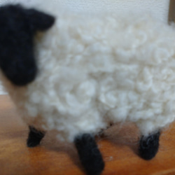 羊 ひつじ 羊毛フェルト  置き物 オブジェ 7枚目の画像