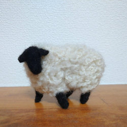 羊 ひつじ 羊毛フェルト  置き物 オブジェ 1枚目の画像