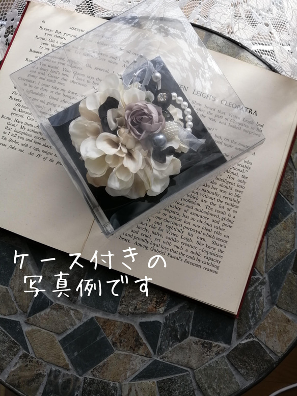 附帶包裝♡海軍黑色大麗花和古董玫瑰胸花新東京絲帶去學儀式畢業典禮 第8張的照片