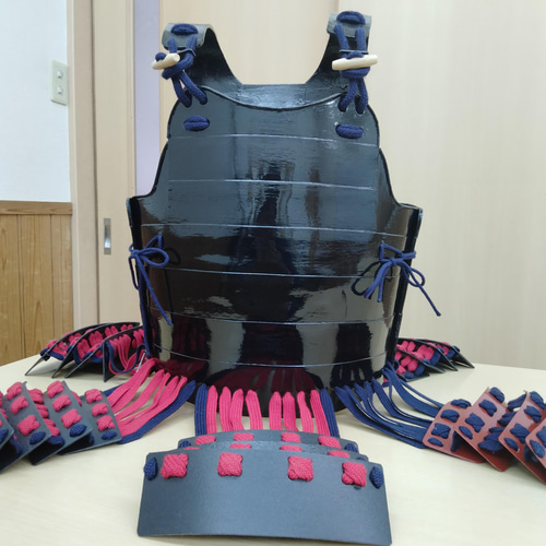 【紙甲冑】緑糸縅二枚胴【わけあり】 紙甲冑】緑糸縅二枚胴【わけあり】