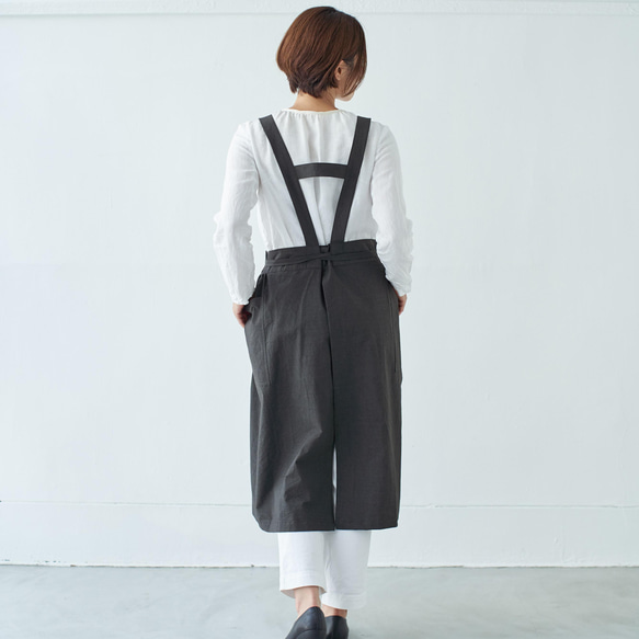 ピナフォアエプロン　pinaforeapron  / コットン　cotton　ブラック 4枚目の画像