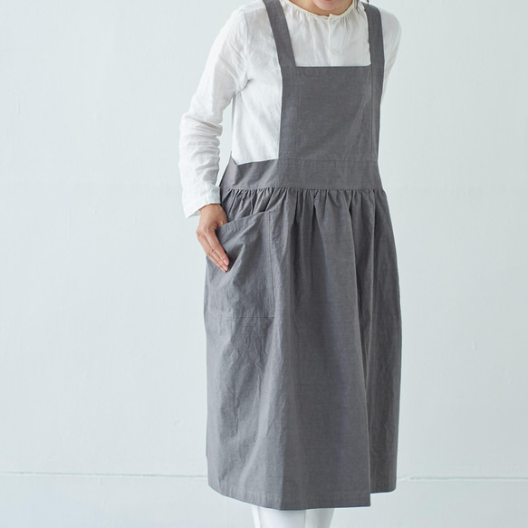 ピナフォアエプロン　pinaforeapron  / コットン　cotton　グレー 1枚目の画像