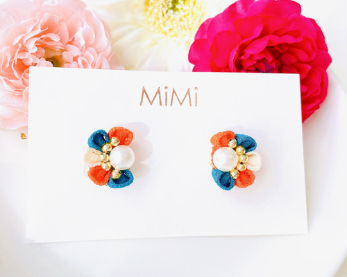 再販受付中　つまみ細工ピアスorイヤリング　指輪セット ピアス つまみ細工 祝鶴《受注制作》 | iichi 日々の暮らしを