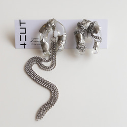 horseshoe chain earring 5枚目の画像