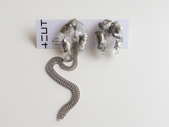 horseshoe chain earring 5枚目の画像