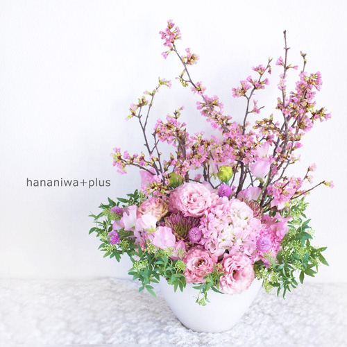 ハンドメイド❣️春のフラワーアレンジ桜の花❣️ 2024年春限定♪】桜の生花アレンジ～大切なあの方へ～春の花々を