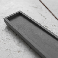水泥x黃銅 香座 | 長-方形 | 淺灰色 及 深灰色 第6張的照片