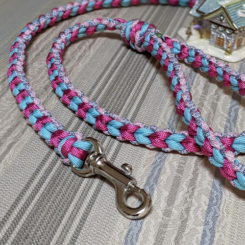 パラコード リード LoveLove編み 小型～中型犬用(全長120cm