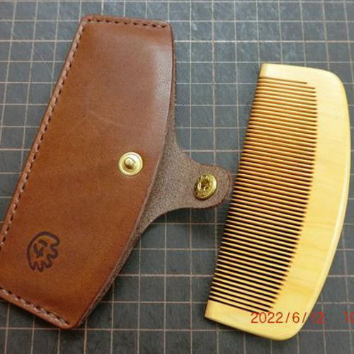 カスタムレザーケース 本革製つげ櫛ケース その他雑貨 テケマーク 通販