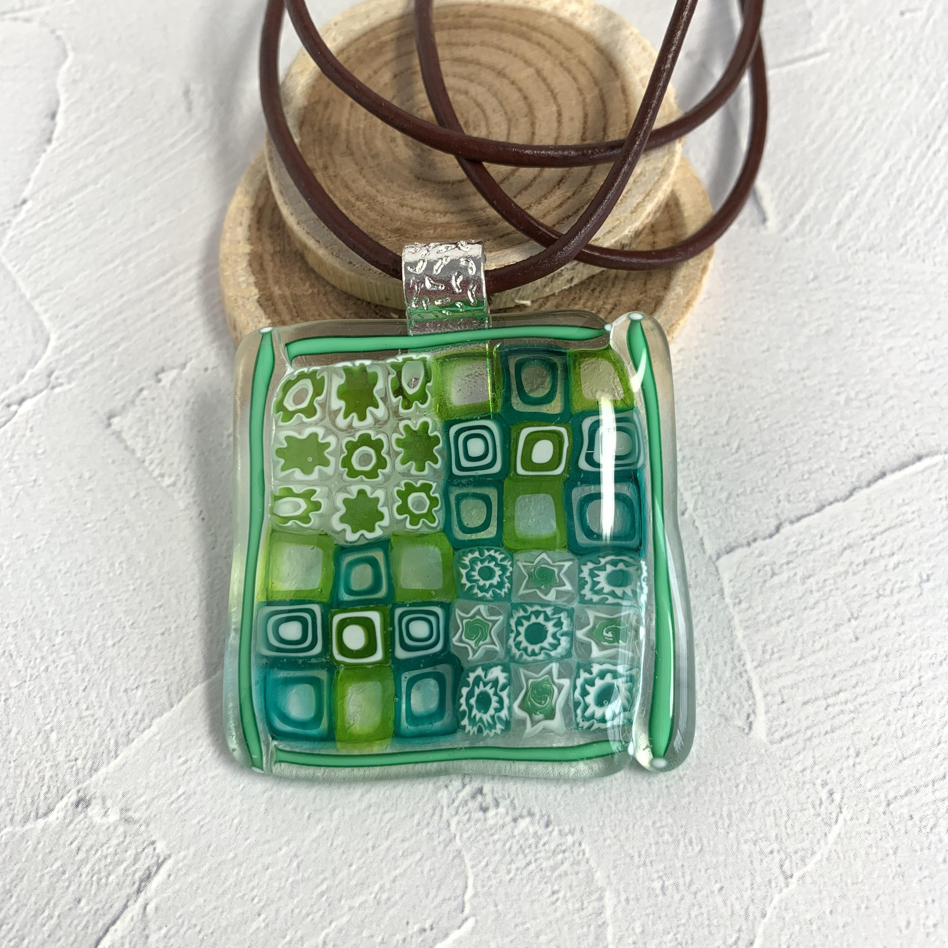モザイクグリーンペンダント■