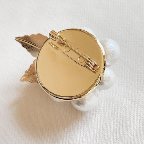 ロングネックレスとブローチ】国産コットンパールのネックレスと