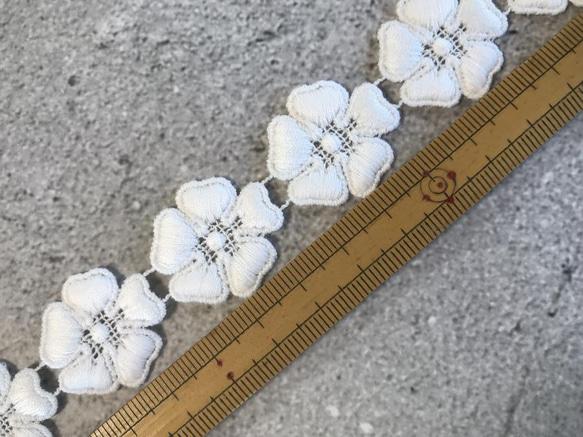 【再販】2m コットンケミカルレース 5弁の花柄 モチーフ 日本製 lace-No,096 5枚目の画像