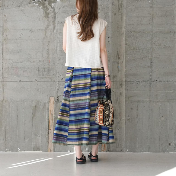 裾フレアでスタイルアップ！ミックスボーダーロングスカート（22s-03）ブルー 5枚目の画像
