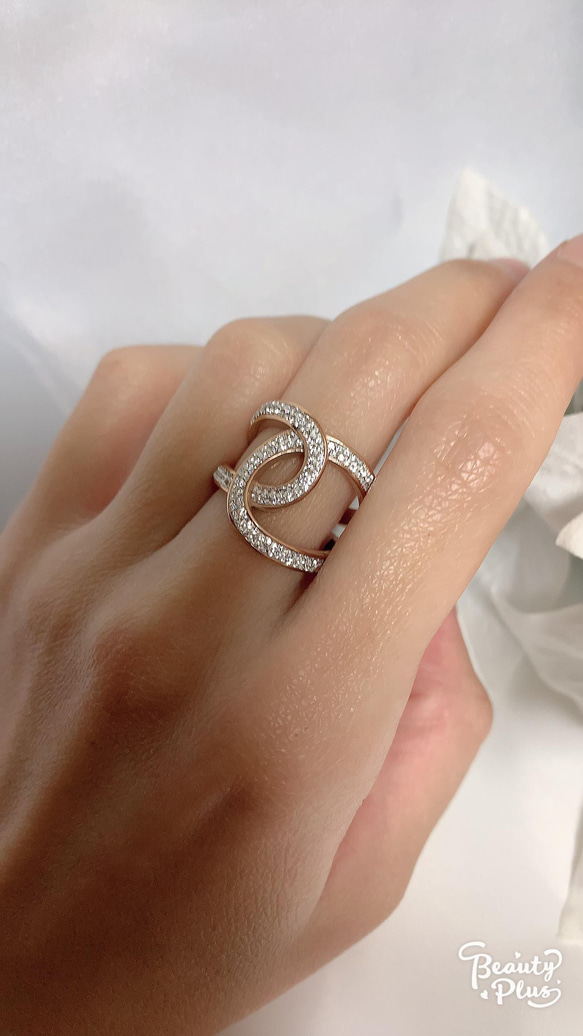 【人気】Wサークル　リング　 swarovski  グルーデコ 3枚目の画像