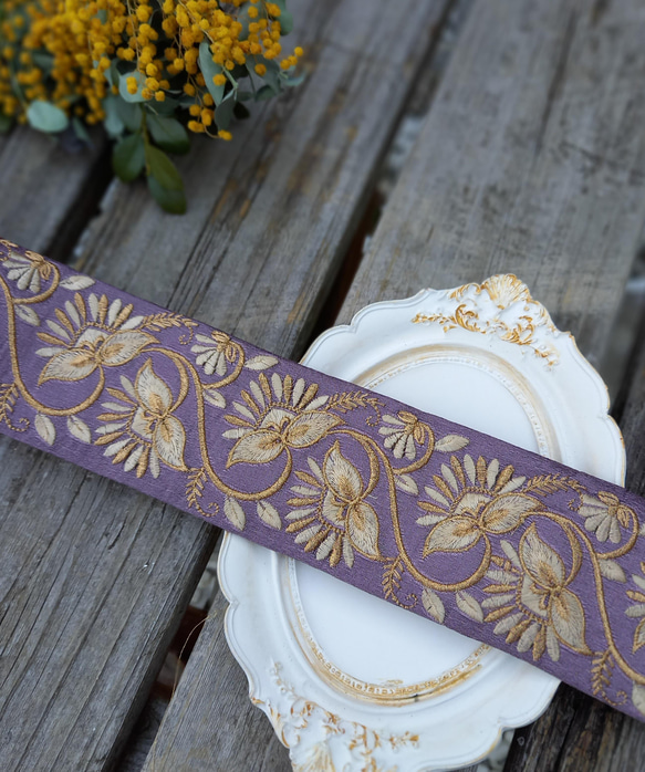 インド刺繍リボンno.124 (25cm・パープル&金・ボタニカル・チロリアン 