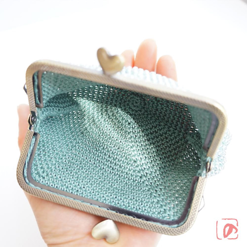 ☆大きめ ブルーグリーンの キラキラビーズがま口☆