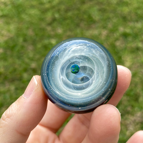 石垣島の宇宙玉 〜Black&white opal〜