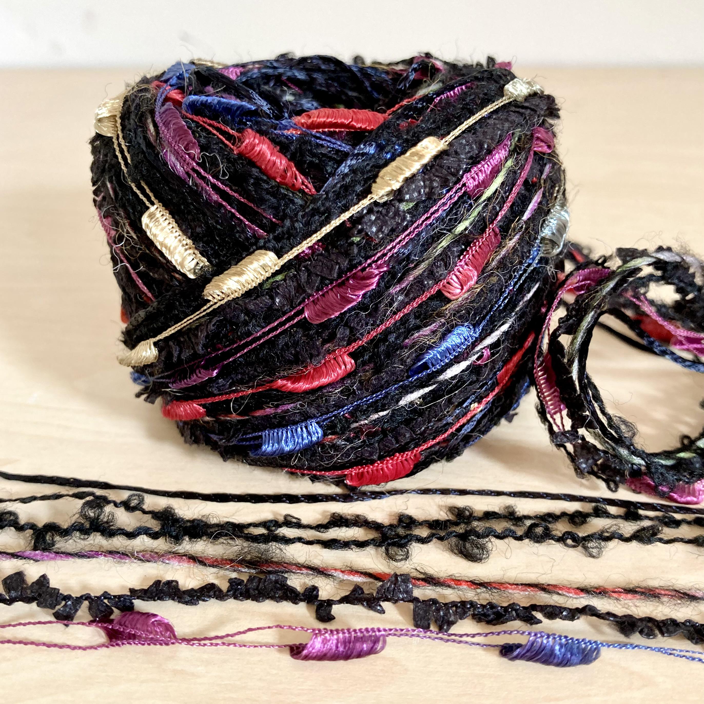 アートヤーン 546 （引き揃え糸 アートヤーン入レインボー ぽく） 