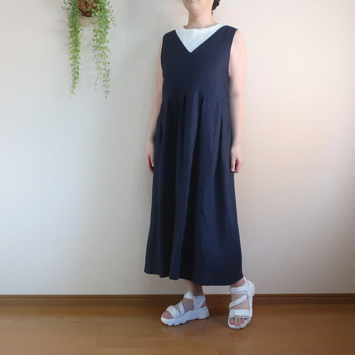 LOEFF ナイロン ジャンパースカート ワンピース ブラック モード 上品 オンワンズオン On One's Own Aライン・リネンミックス・背中