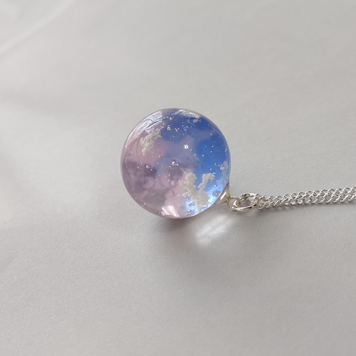 No.689 幻想 球体　ネックレス　レジン　雲 レジンアート No.609 球体 ネックレス レジン 雲レジン レジンアート 宇宙玉
