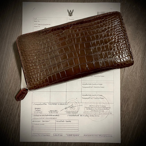 高級 クロコダイル センターカット 長財布 ワニ革 ギャルソン