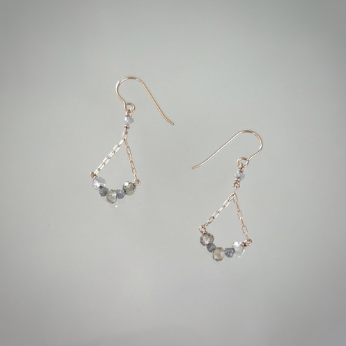 ジルコンのシャンデリアピアス ジルコンのシャンデリアピアス ピアス
