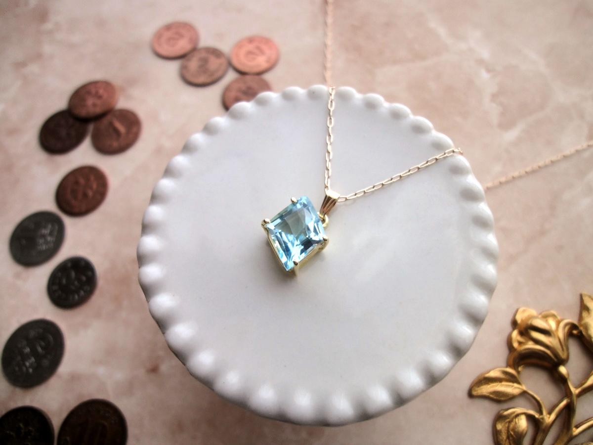 ブルートパーズのネックレス ■ フリーシェイプ A ■ ネックレスチェーンは14KGF