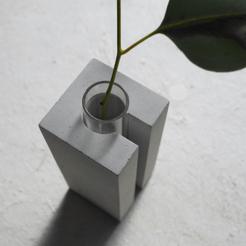 セメントの花瓶 | 正方形 | 試験管付き | ライトグレーとダークグレー