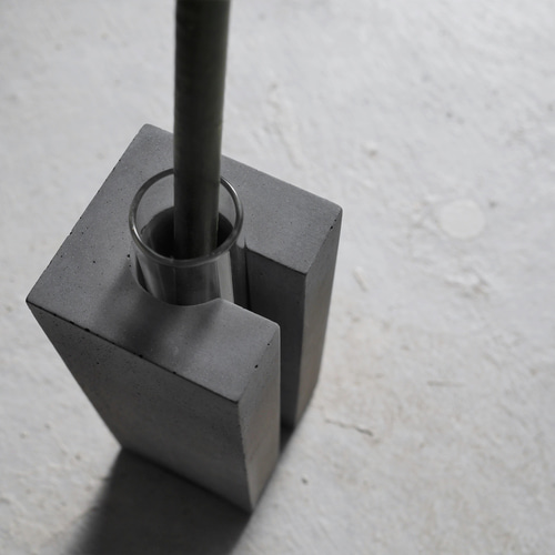 セメントの花瓶 | 正方形 | 試験管付き | ライトグレーとダークグレー