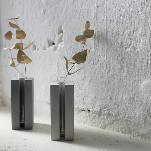 セメントの花瓶 | 正方形 | 試験管付き | ライトグレーとダークグレー