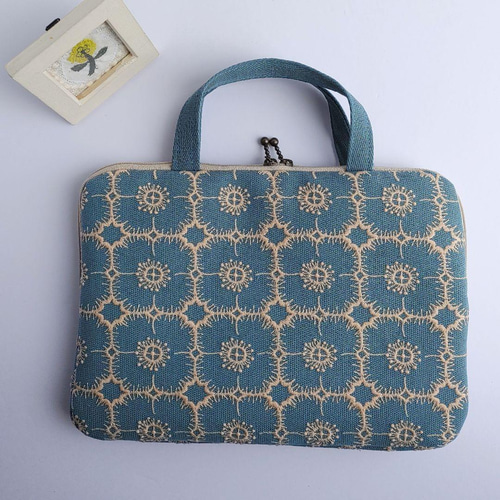 ミナペルホネン 通帳特大バッグ 専用 【公式通販】