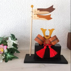 新作❗なのに再販❗寄せ木の小さな五月人形  鯉のぼり(小)とかぶと飾り(小) 4枚目の画像