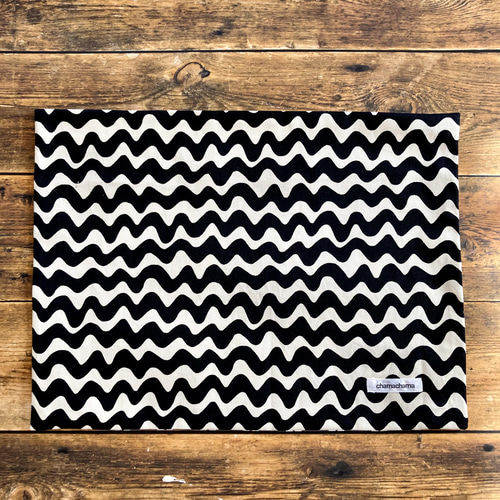 30×40ランチマット いちご(グレー) ランチョンマット