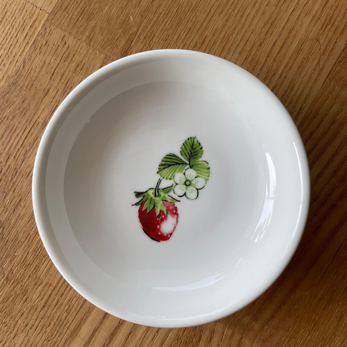 いちご 小皿&豆皿セット 小皿 honey bee 通販 13497360｜Creema